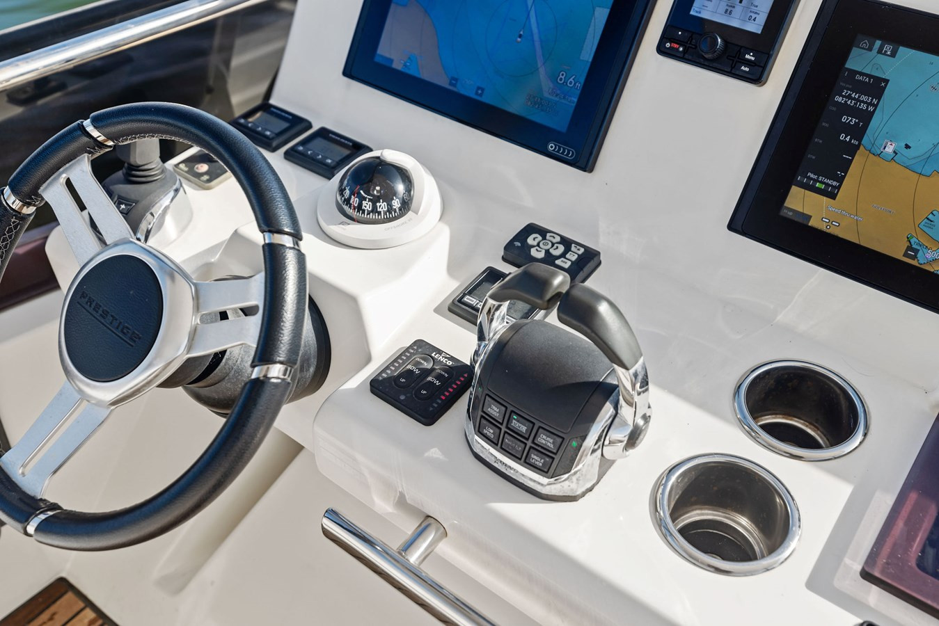 https://arconyachts.ams3.digitaloceanspaces.com/204631/conversions/large_4509549-optimize.jpg