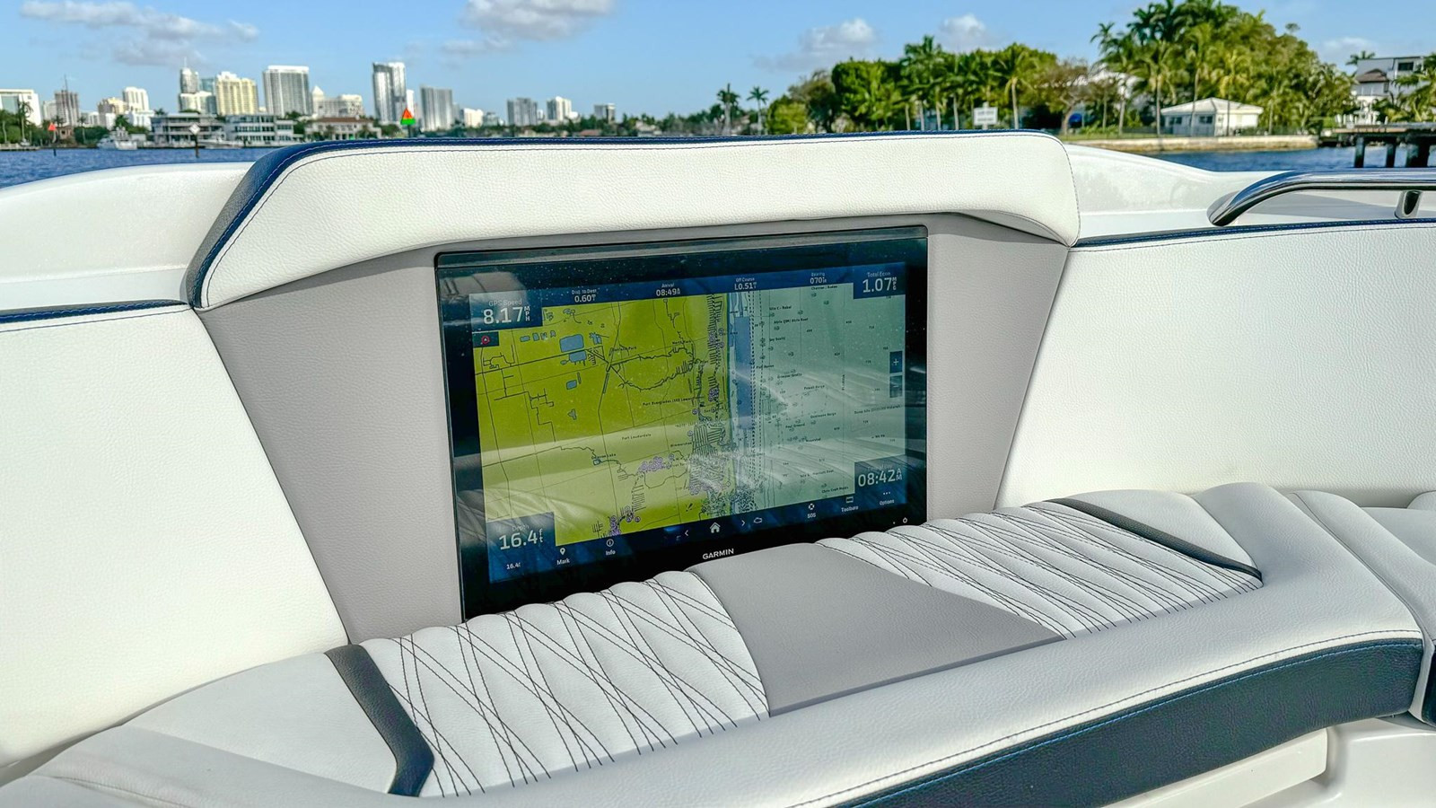 https://arconyachts.ams3.digitaloceanspaces.com/205107/conversions/large_4243115-optimize.jpg