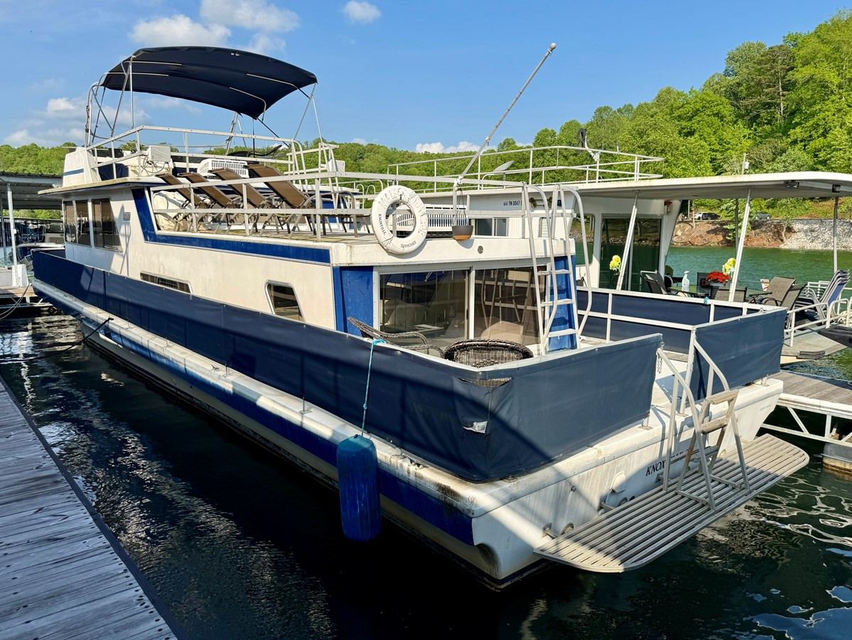 https://arconyachts.ams3.digitaloceanspaces.com/205428/conversions/large_4650603-optimize.jpg
