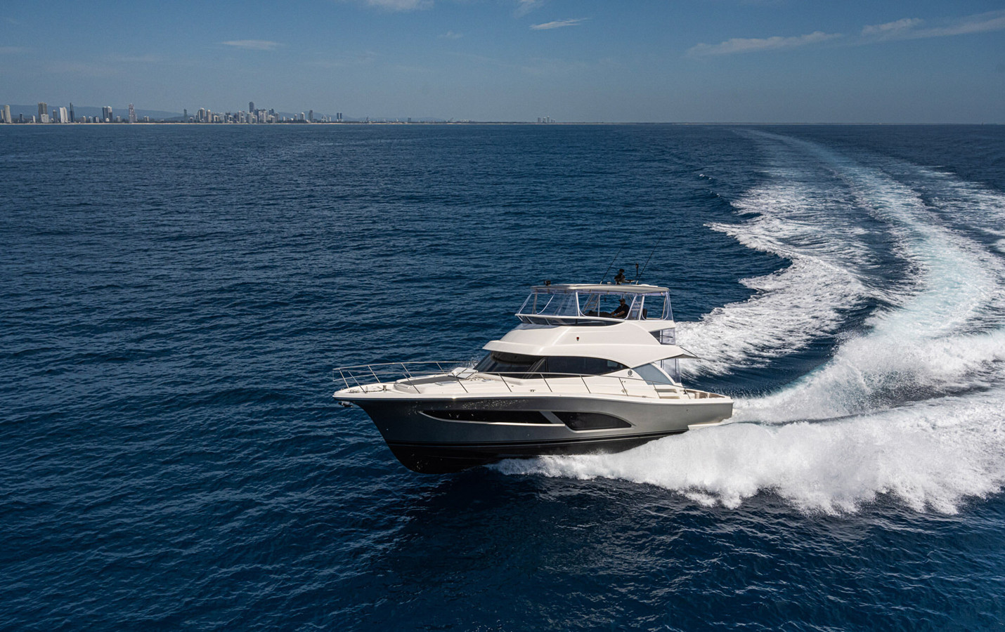 46 SPORTS MOTOR YACHT