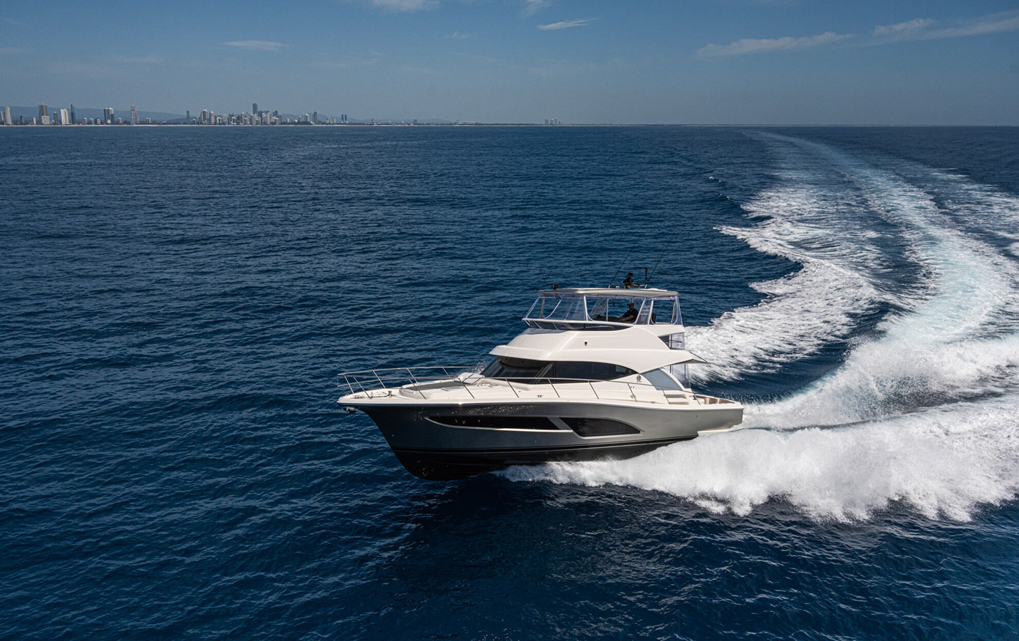 46 SPORTS MOTOR YACHT