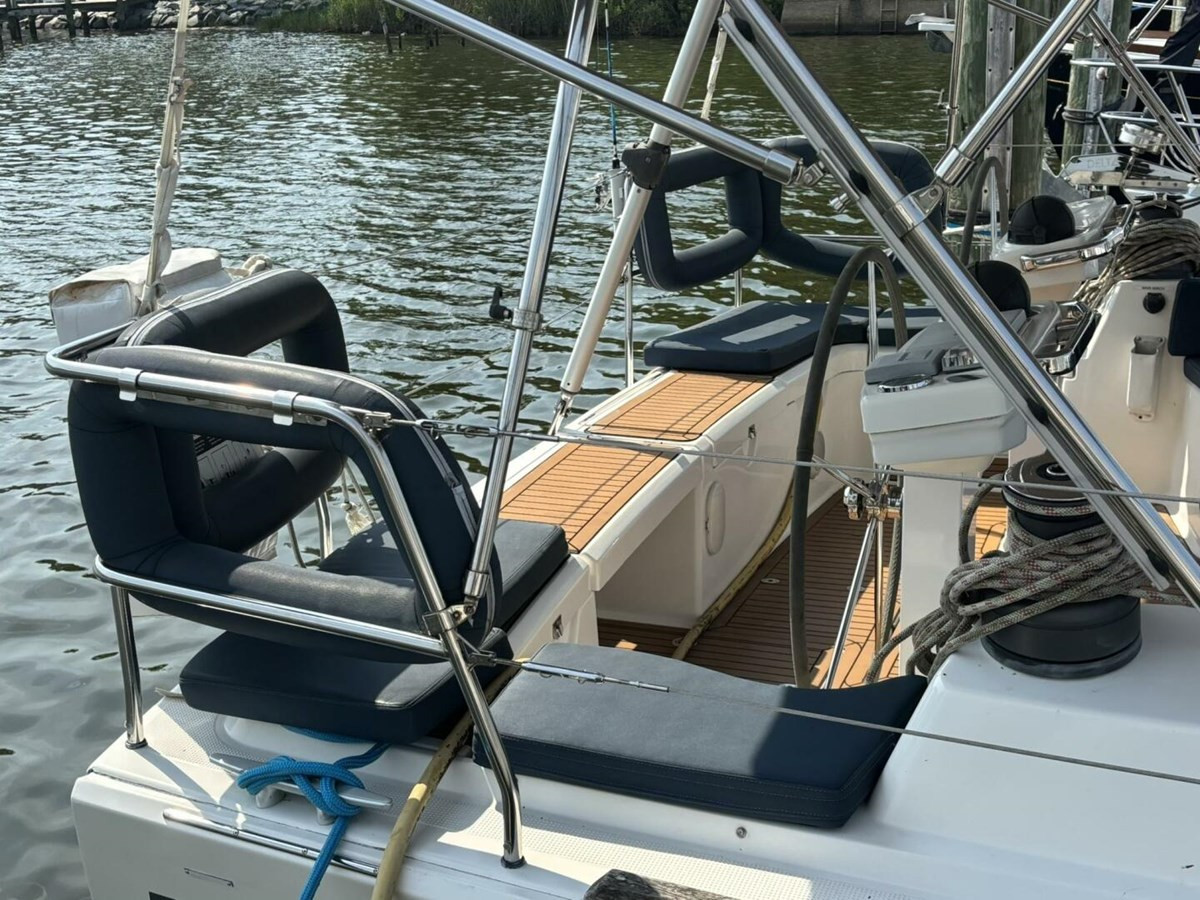 2012 BAVARIA VISION 46