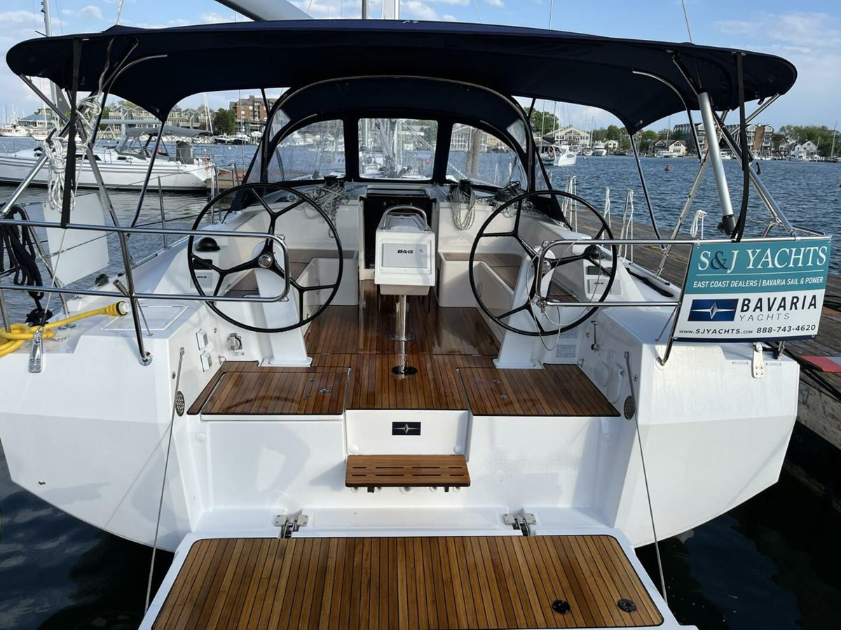 2023 BAVARIA C42 - STOCK BOAT