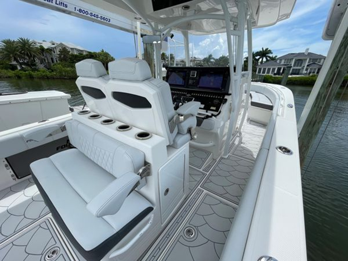 https://arconyachts.ams3.digitaloceanspaces.com/208946/conversions/large_3940241-optimize.jpg