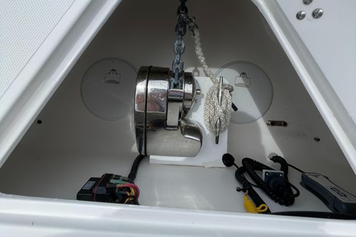 https://arconyachts.ams3.digitaloceanspaces.com/208995/conversions/large_3940269-optimize.jpg