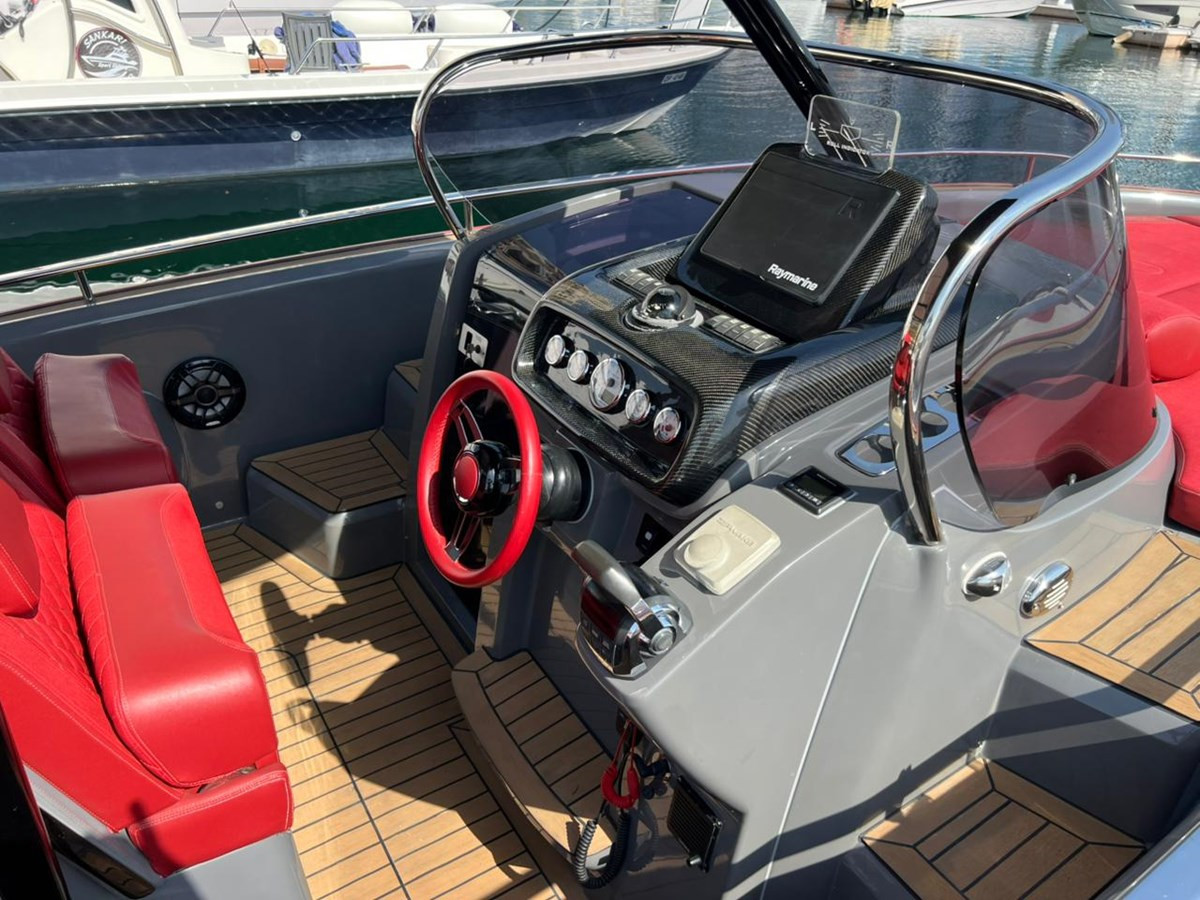 https://arconyachts.ams3.digitaloceanspaces.com/209730/conversions/large_4864310-optimize.jpg