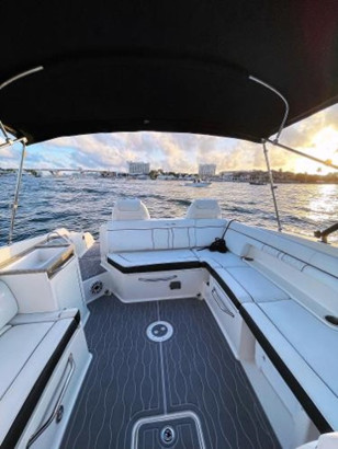 SEA RAY 290 SUNDECK
