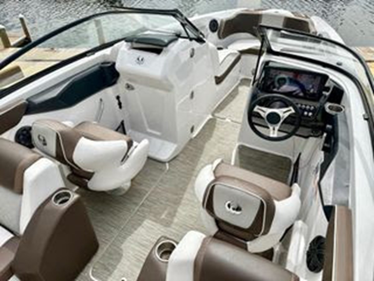 2019 SCARAB 255 ID OPEN