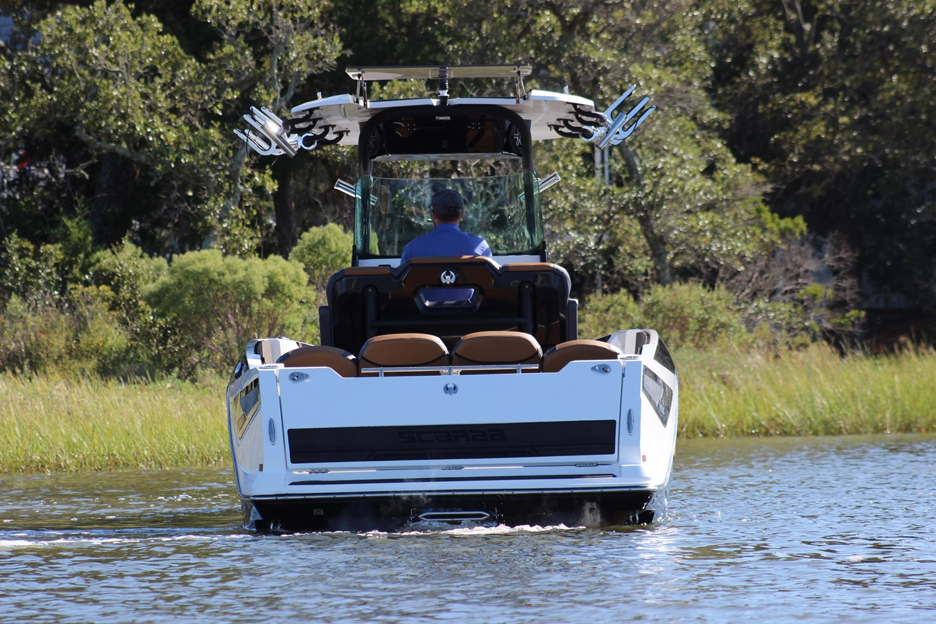 25' SCARAB 255 OPEN ID