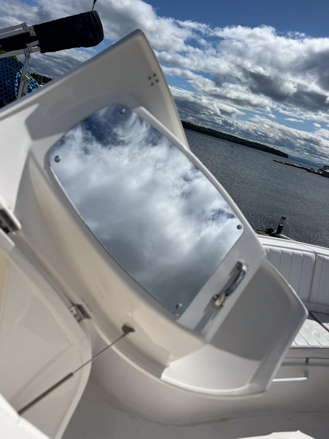 https://arconyachts.ams3.digitaloceanspaces.com/210641/conversions/large_4242111-optimize.jpg