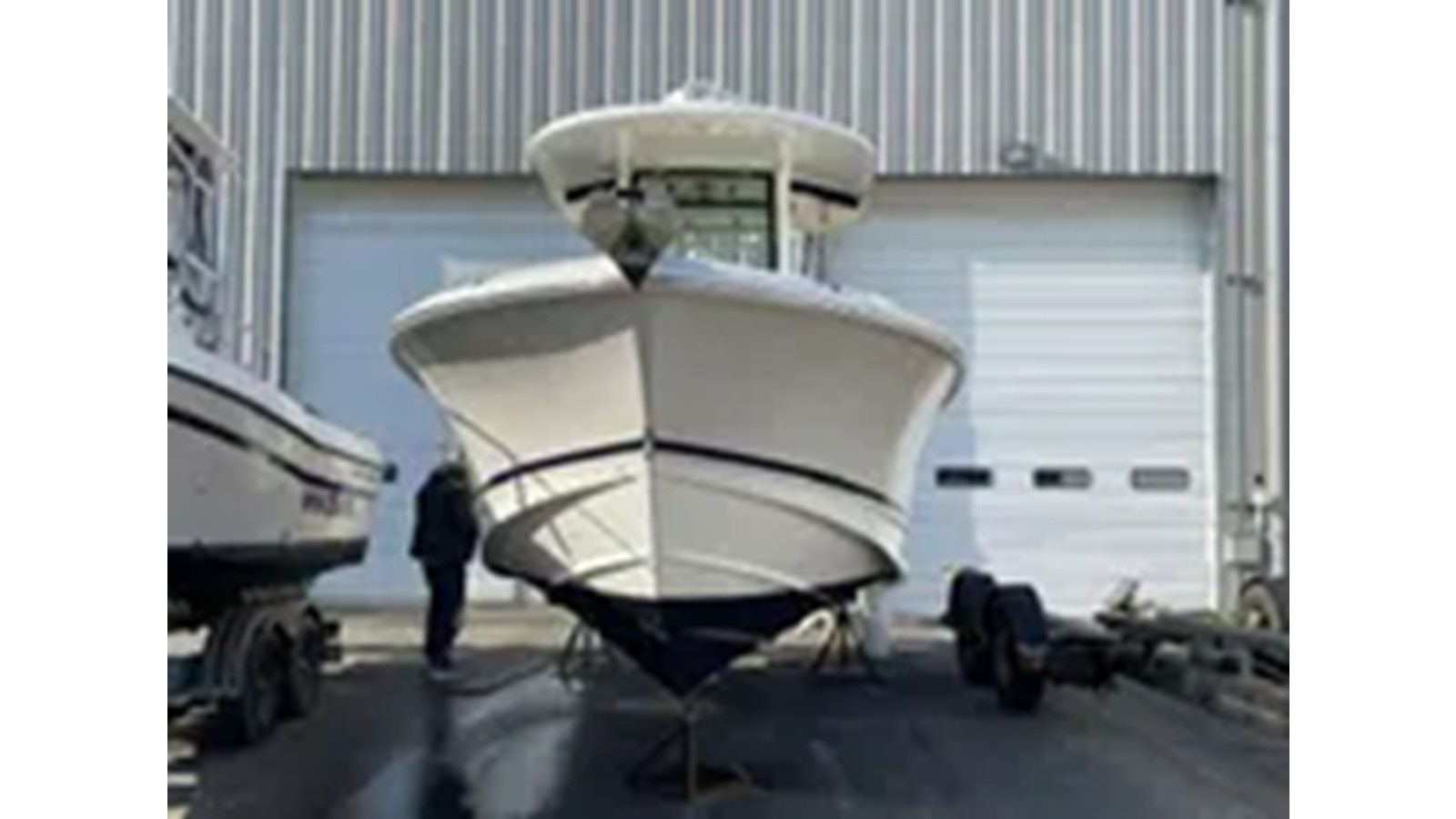 2021 BOSTON WHALER 250 OUTRAGE 