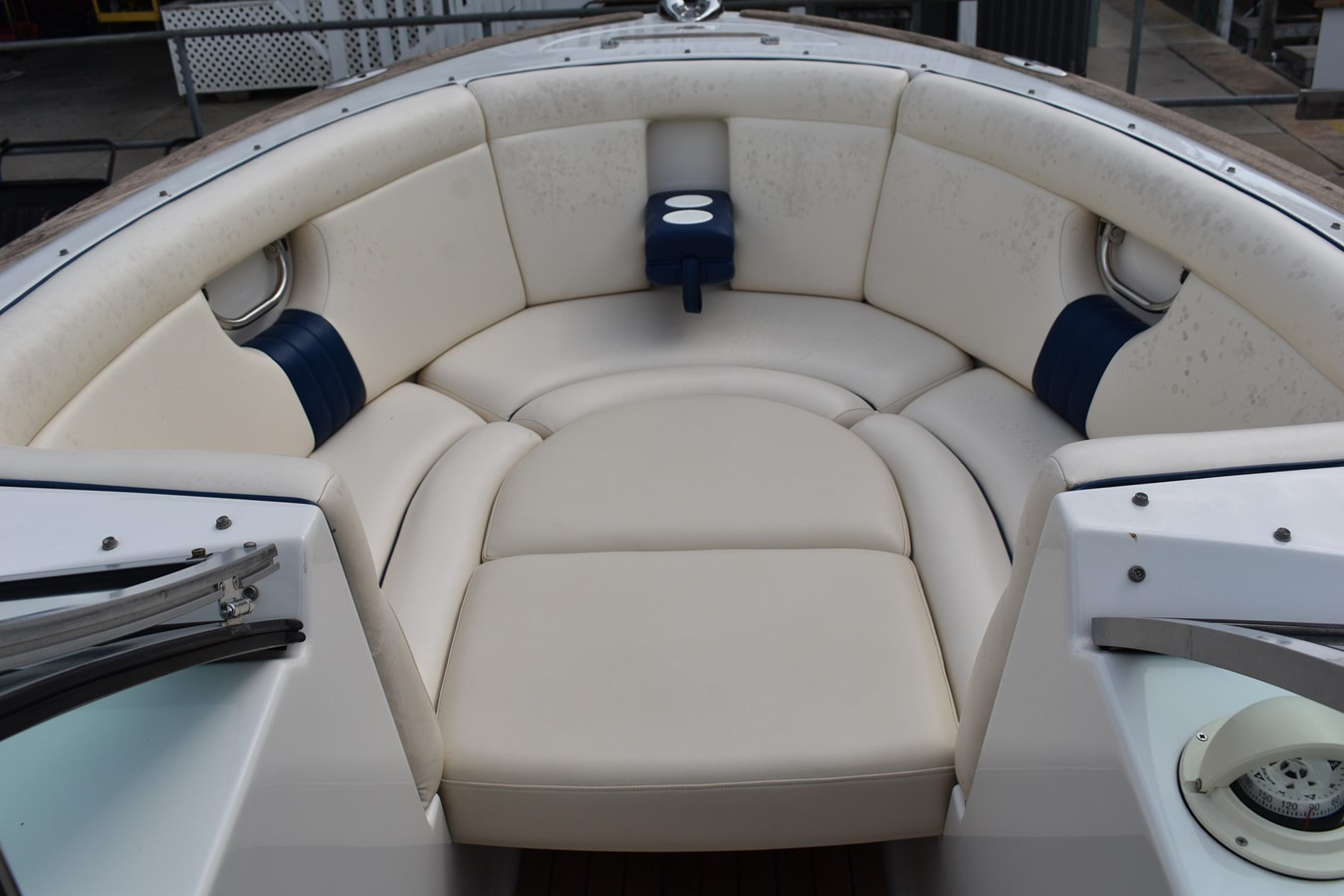 https://arconyachts.ams3.digitaloceanspaces.com/211069/conversions/large_4861287-optimize.jpg