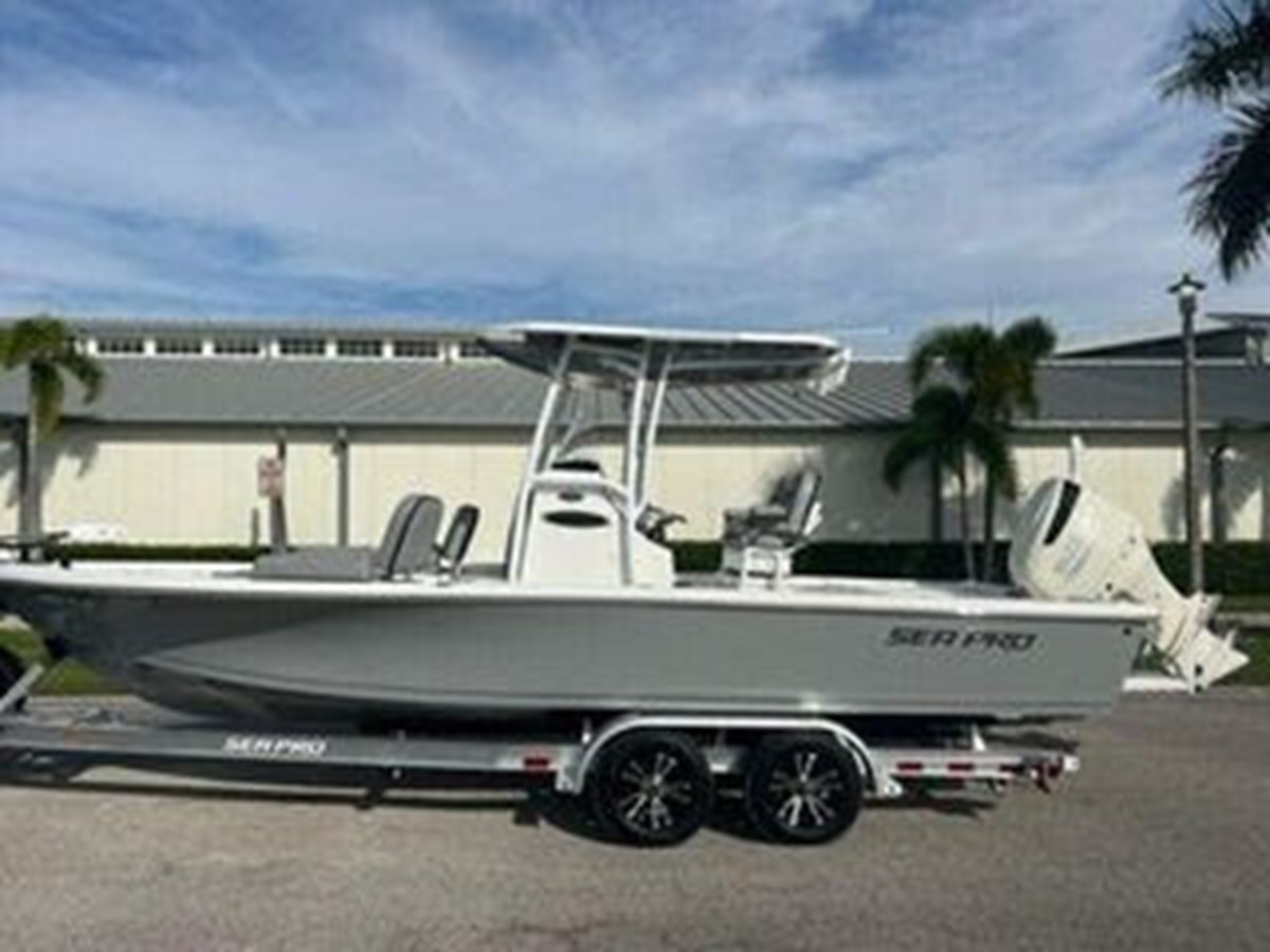 2021 SEA PRO 248 BAY