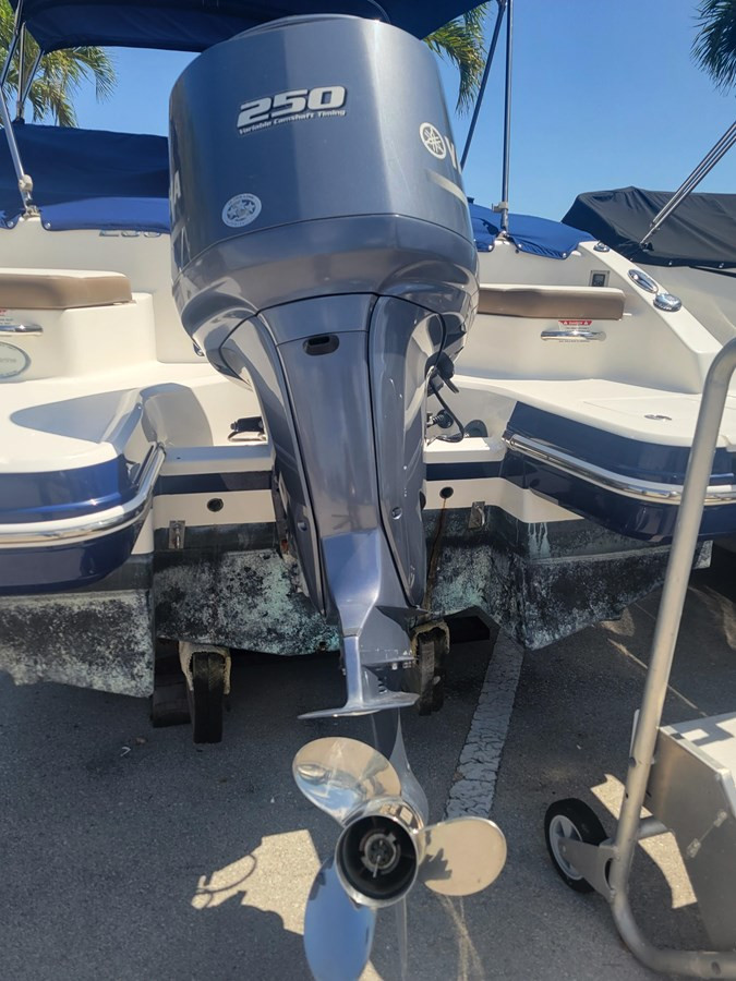 2015 CHAPARRAL 250 SUNCOAST