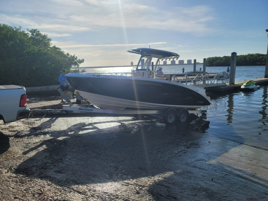 2022 YAMAHA BOATS 255 FSH SPORT E