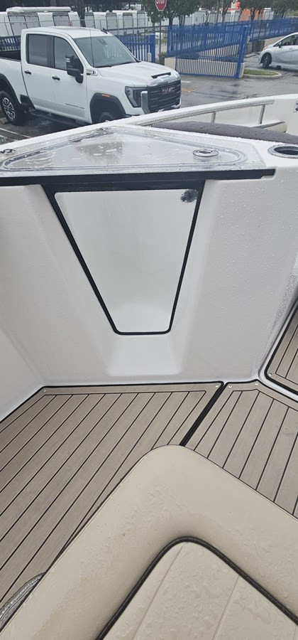 https://arconyachts.ams3.digitaloceanspaces.com/211360/conversions/large_4820056-optimize.jpg