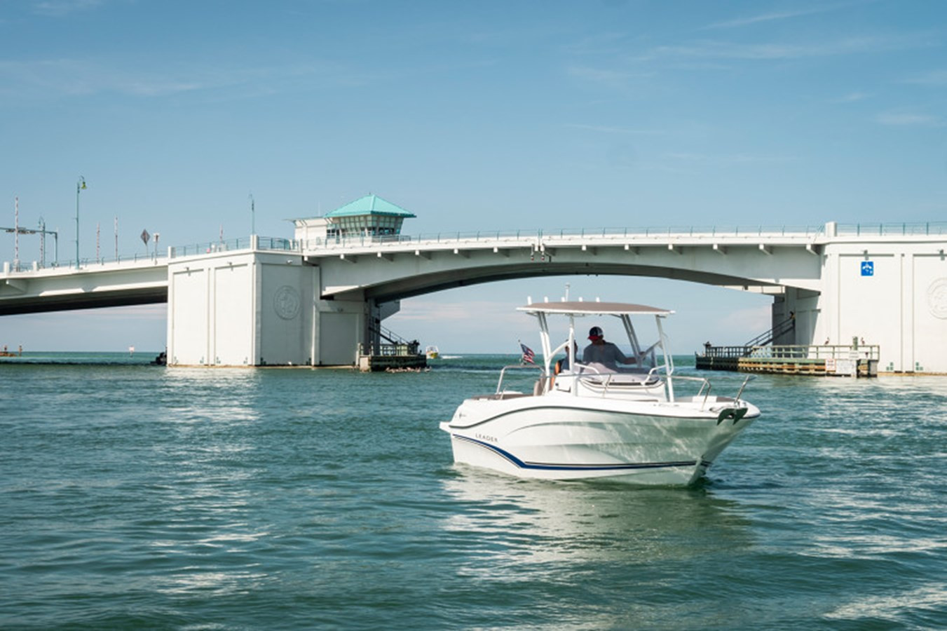 JEANNEAU LEADER 7.5 CC S3