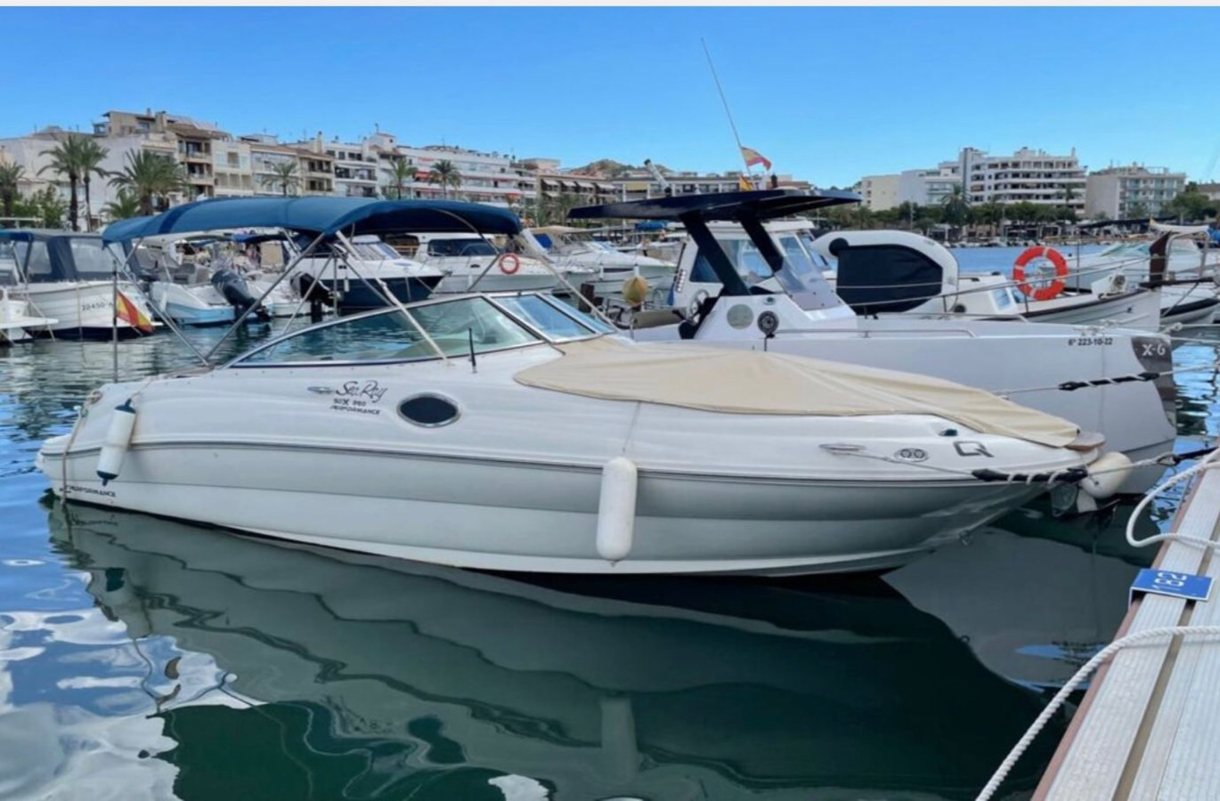 SEA RAY 240 SUNDECK