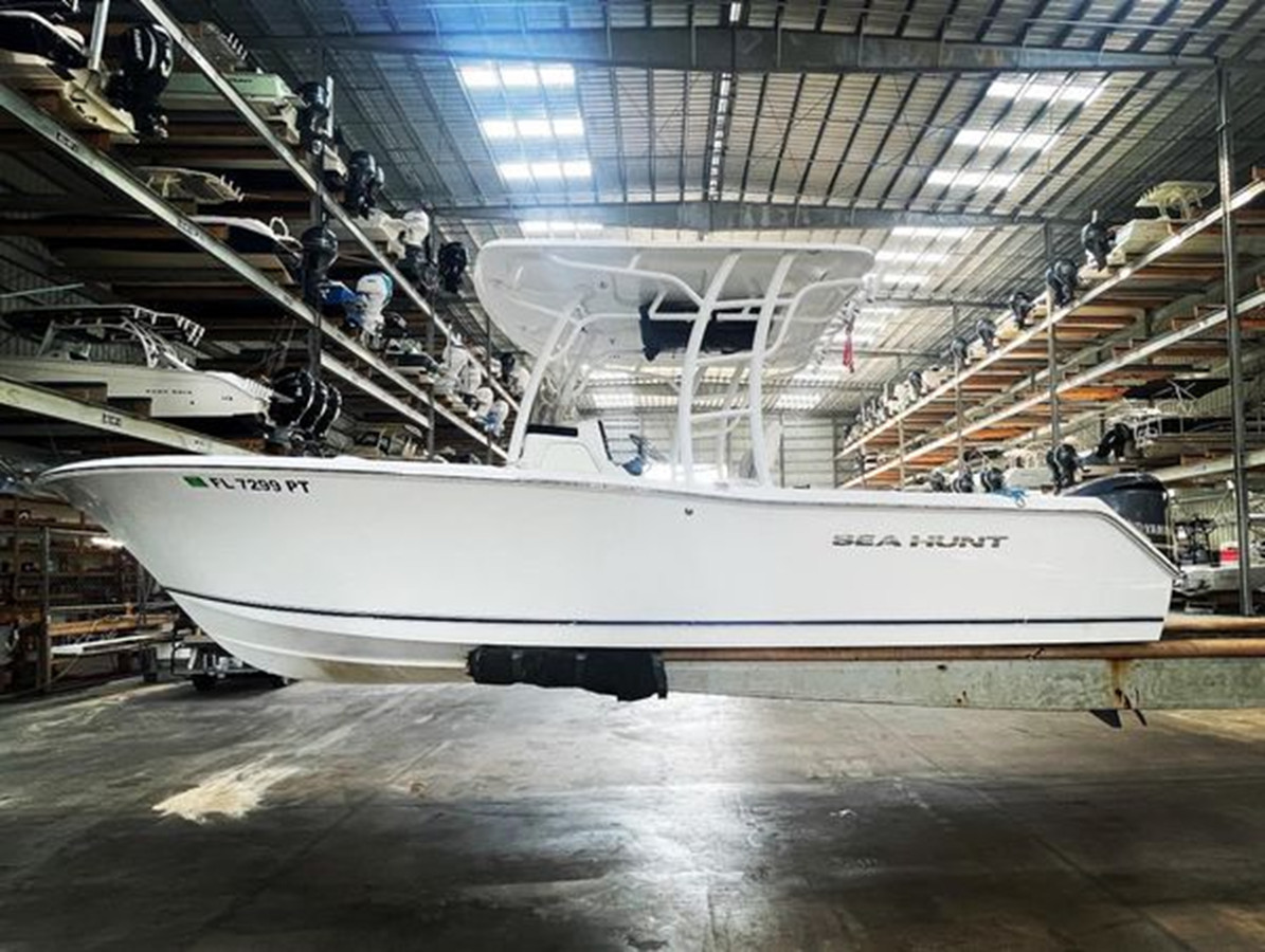 2014 SEA HUNT EDGE 24