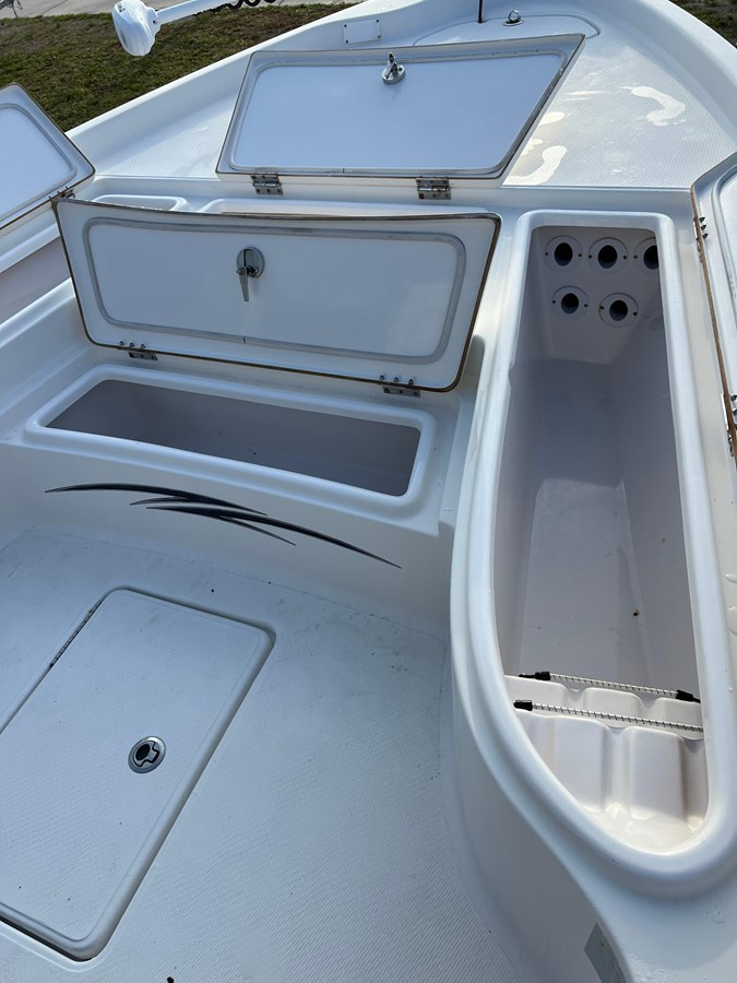 https://arconyachts.ams3.digitaloceanspaces.com/212058/conversions/large_4171196-optimize.jpg