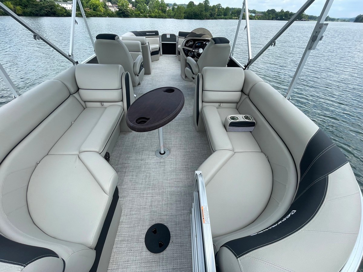 https://arconyachts.ams3.digitaloceanspaces.com/212064/conversions/large_4106640-optimize.jpg