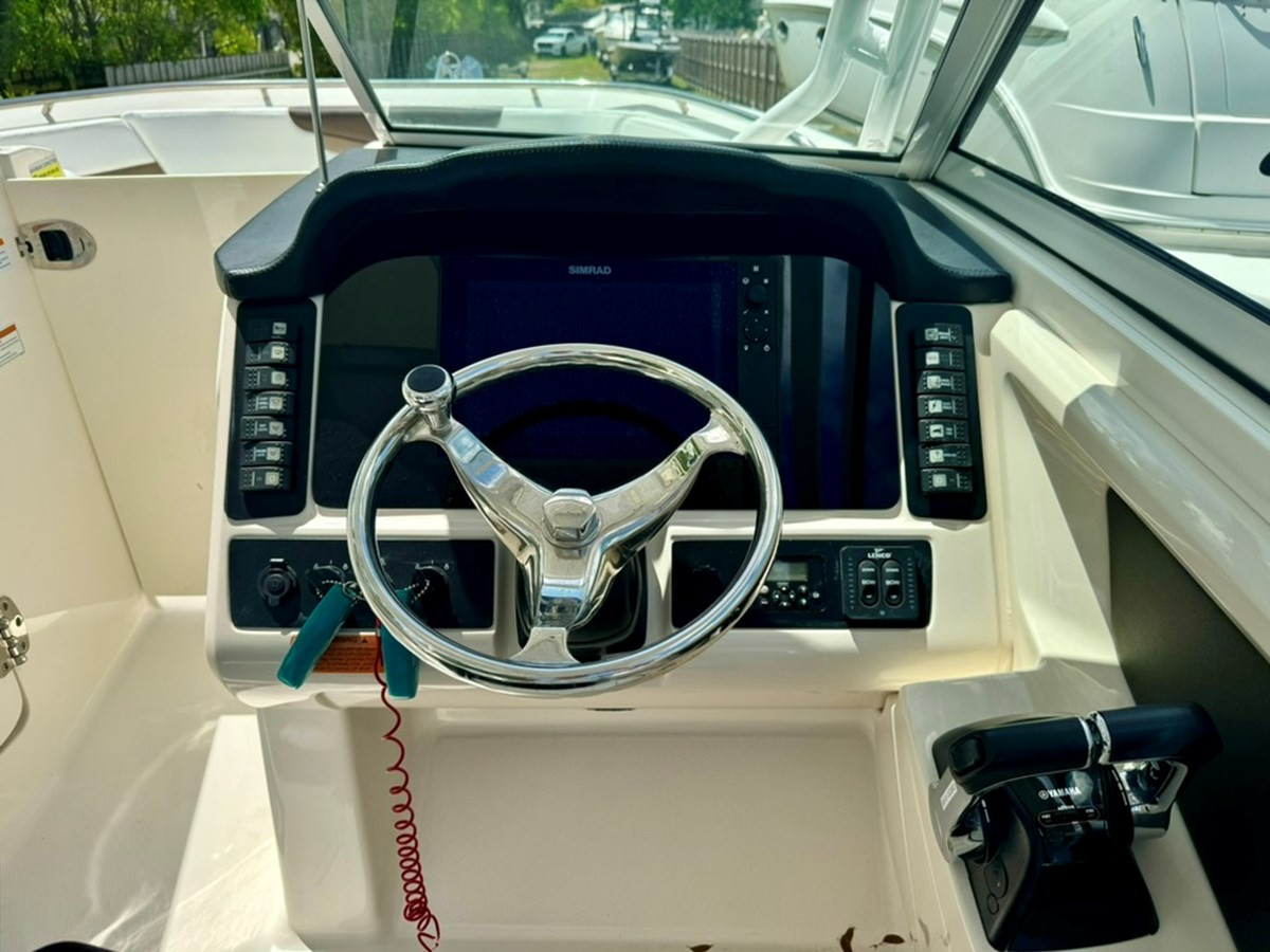 https://arconyachts.ams3.digitaloceanspaces.com/212082/conversions/large_4183531-optimize.jpg
