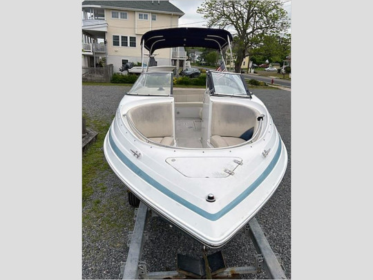 1999 CHRIS CRAFT 240 BR