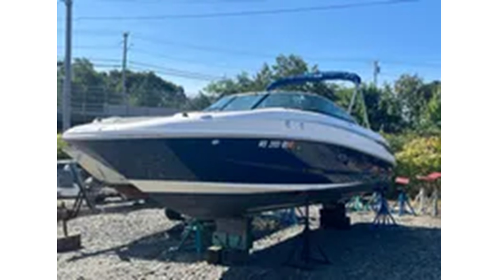 2013 SEA RAY 240 SUNDECK
