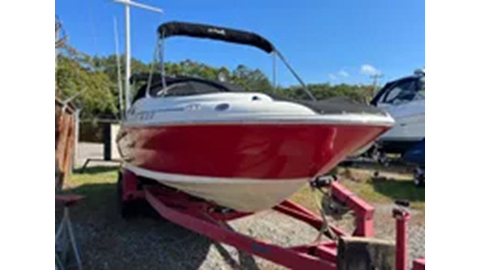 2005 SEA RAY 240 SUNDECK