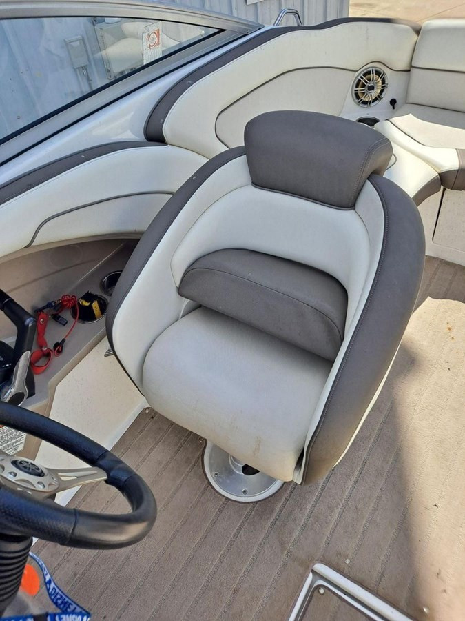 https://arconyachts.ams3.digitaloceanspaces.com/212374/conversions/large_4451323-optimize.jpg