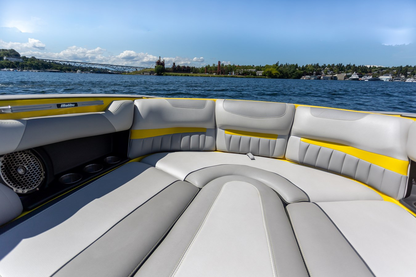 https://arconyachts.ams3.digitaloceanspaces.com/212532/conversions/large_4674464-optimize.jpg