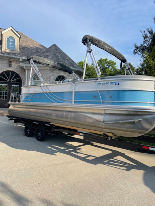 24' SOUTH BAY 224 RS