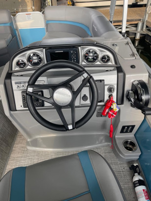 24' SOUTH BAY 224 RS