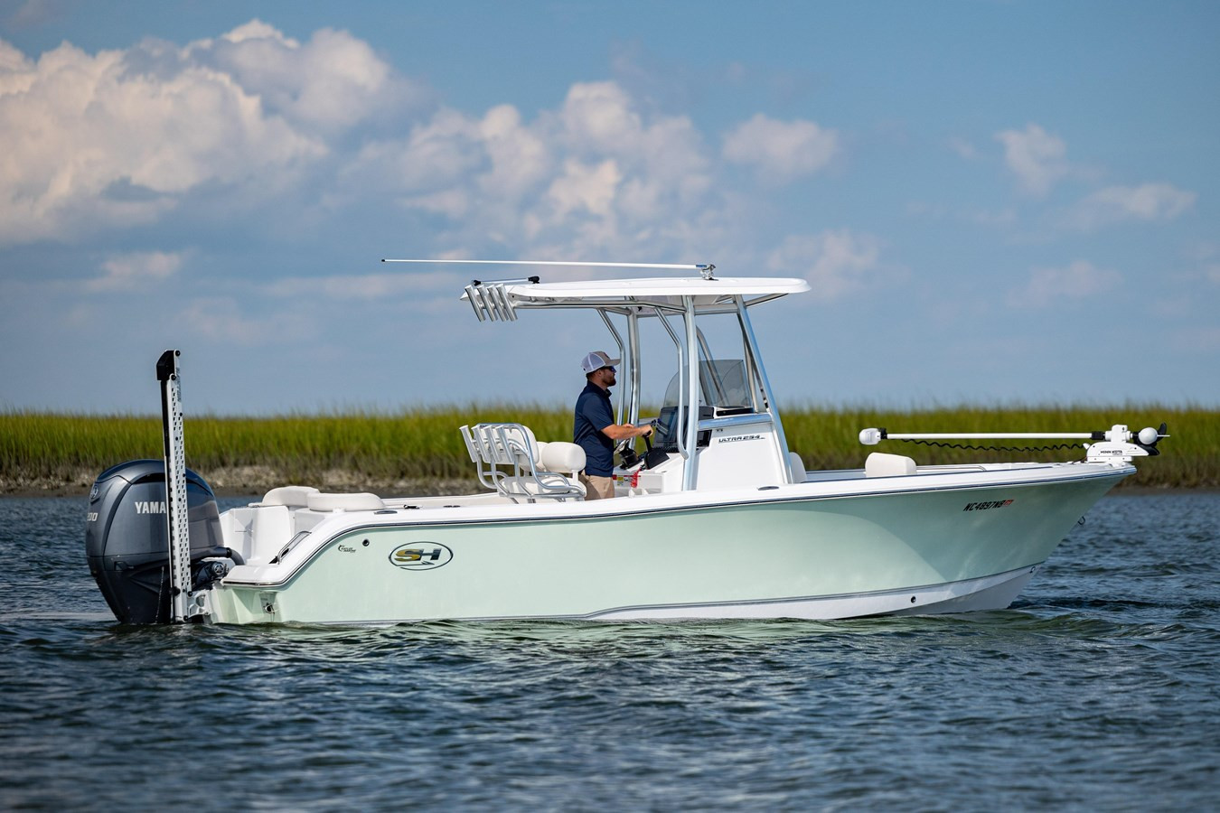 2023 SEA HUNT ULTRA 234