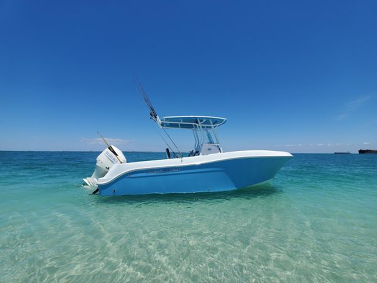 2022 AQUASPORT 2300 CENTER CONSOLE