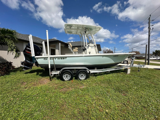 2017 KEY WEST 230 BAY REEF