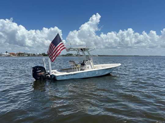 2017 KEY WEST 230 BAY REEF