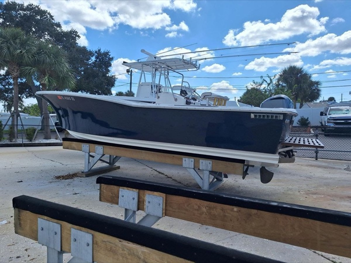 1983 CORRECT CRAFT 23 FISH NAUTIQUE