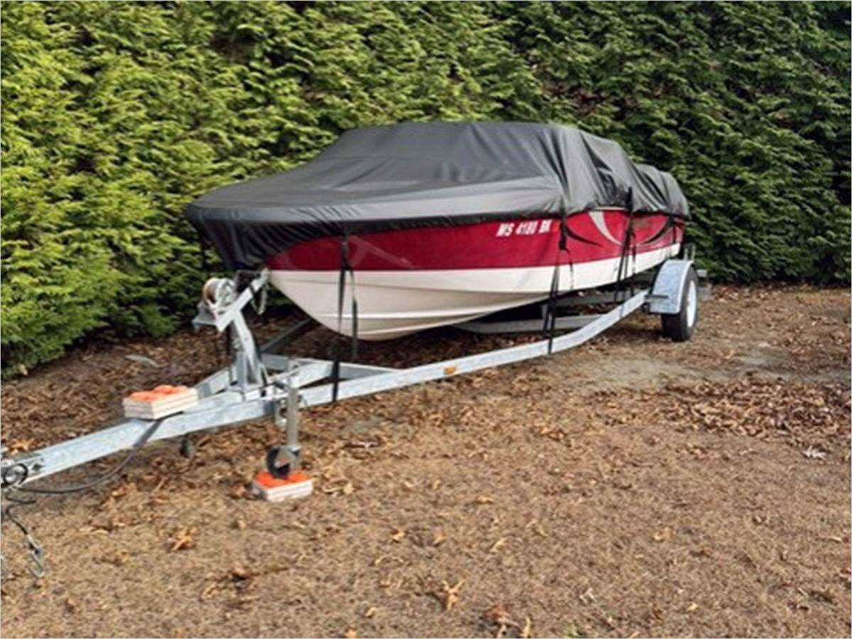 2019 CHAPARRAL 23 H2O SURF