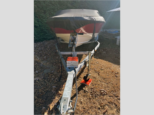 2019 CHAPARRAL 23 H2O SURF