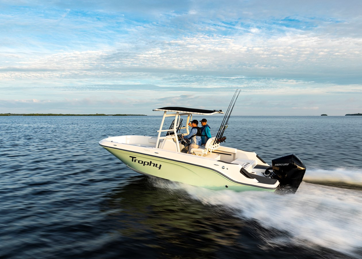 BAYLINER TROPHY 22CC