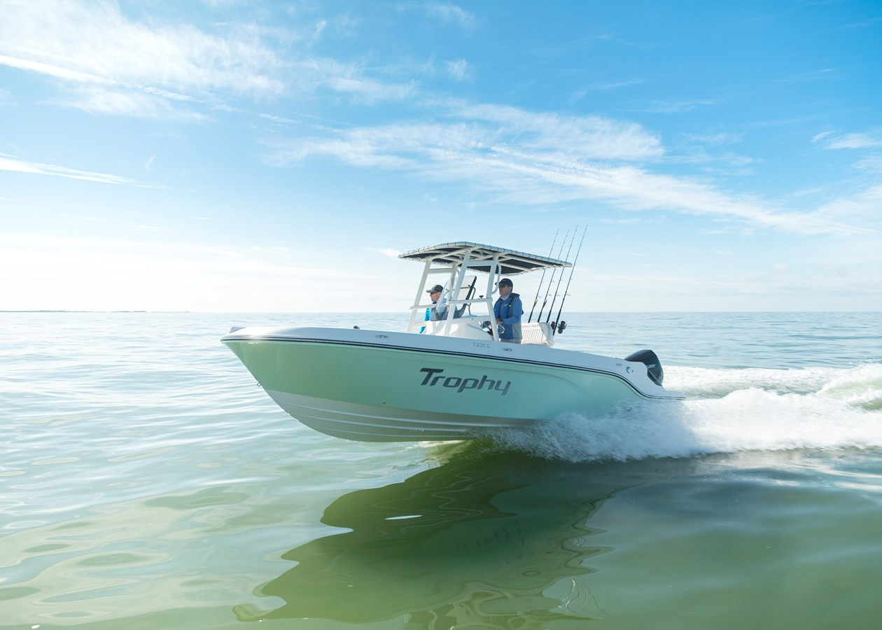 BAYLINER TROPHY 22CC