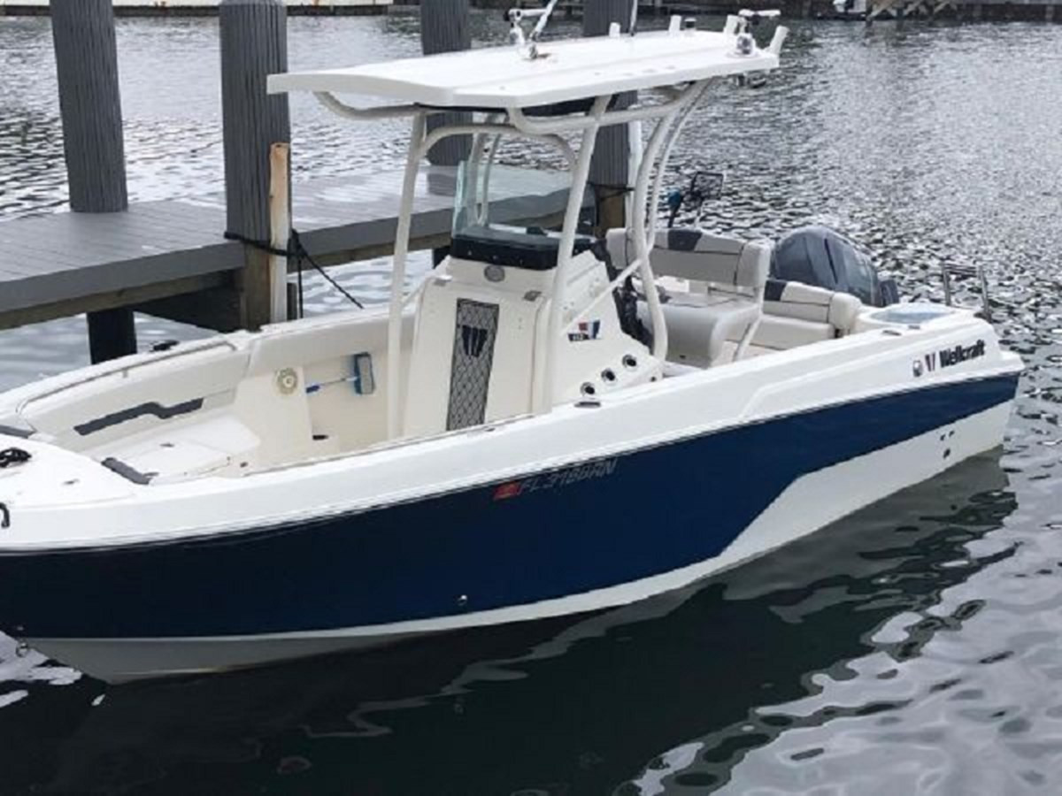 2018 WELLCRAFT 222 FISHERMAN