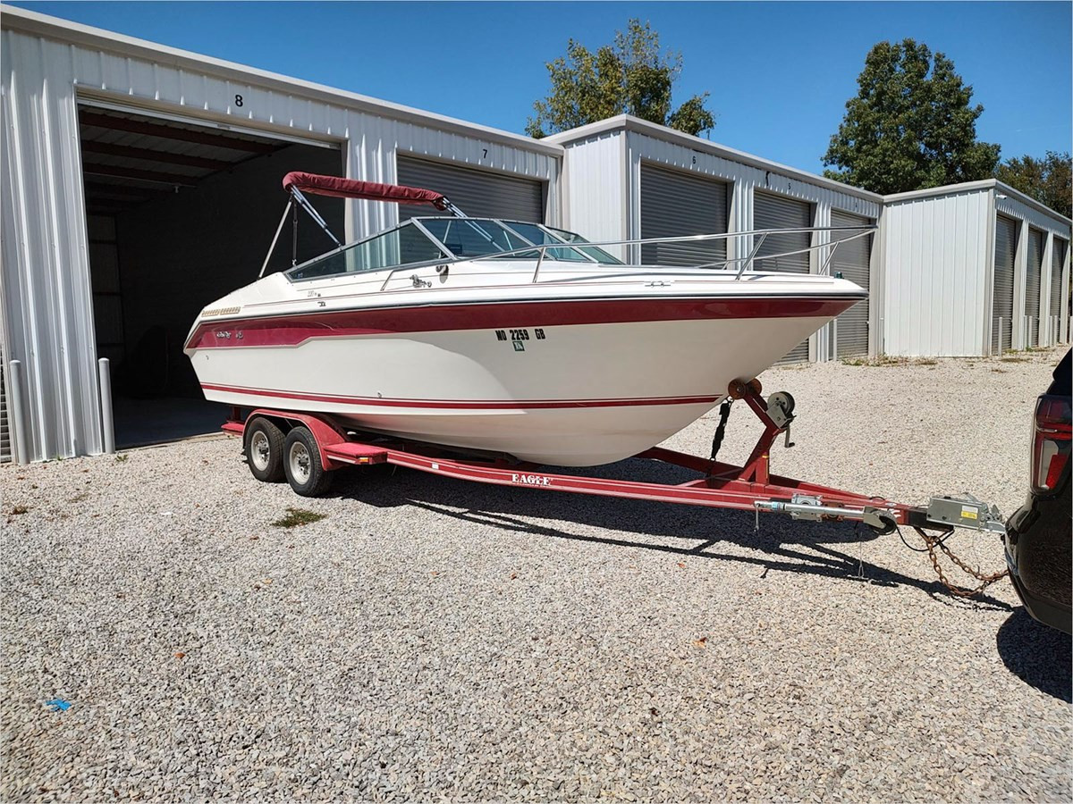 1989 SEA RAY 220 OVERNIGHTER