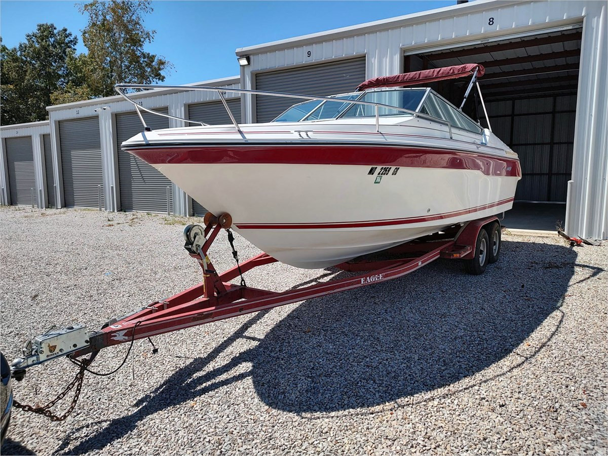 1989 SEA RAY 220 OVERNIGHTER