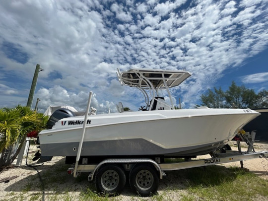 WELLCRAFT 222 FISHERMAN 