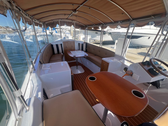 2022 DUFFY 22 CUDDY CABIN