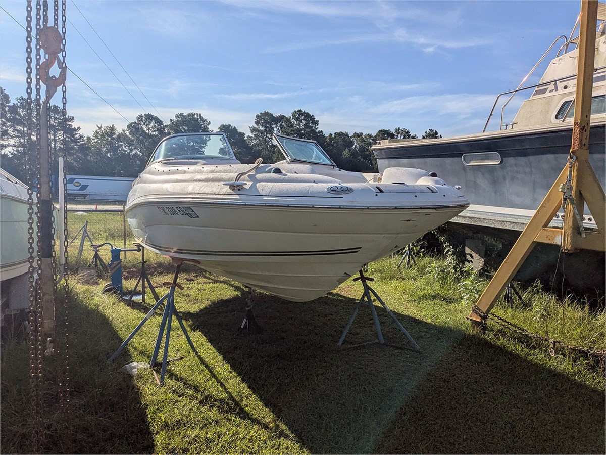 21' SEA RAY 2001 205