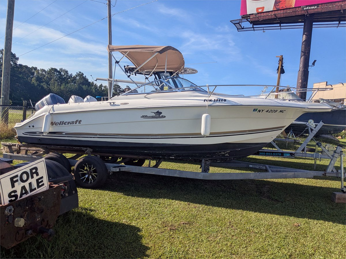 21' WELLCRAFT 2004 V 21