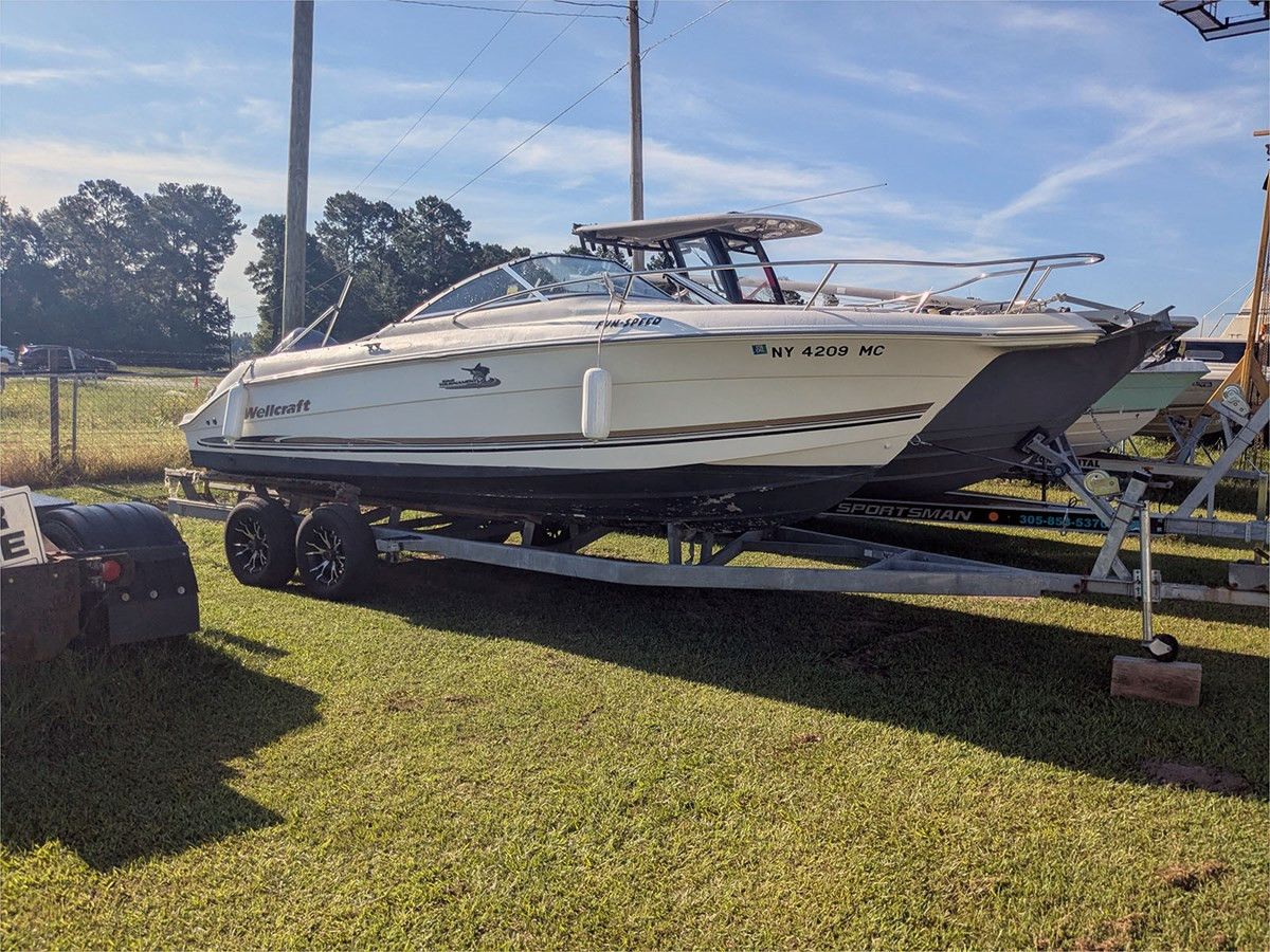 21' WELLCRAFT 2004 V 21